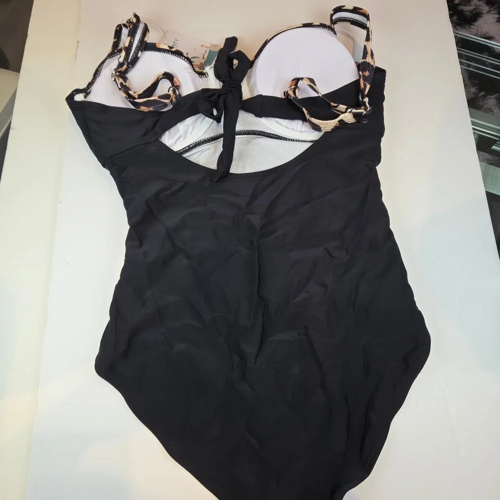 B2PRITY‎ One Piece Swimsuit Womens M Black Leopard Ruched Underwire Chic 419 NWT